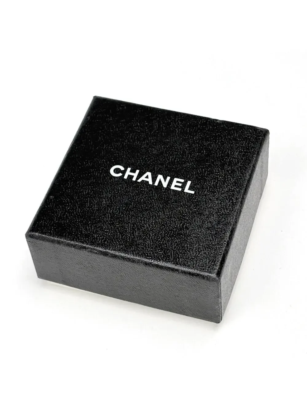 Chanel Cc Logo Round Clip-On Earrings #327518C70B